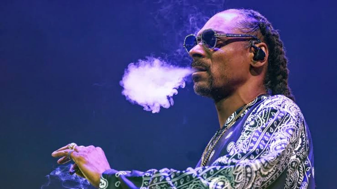 US rapper Snoop Dogg surprisingly announces that he has quit smoking marijuana