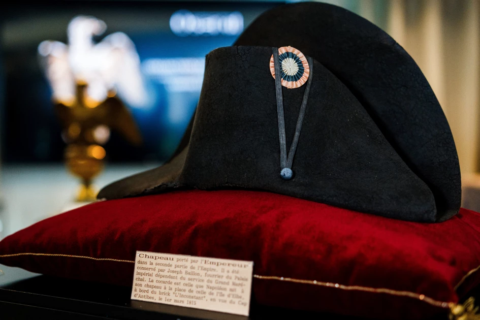 Napoleon's hat sells for Ksh.320 million at auction
