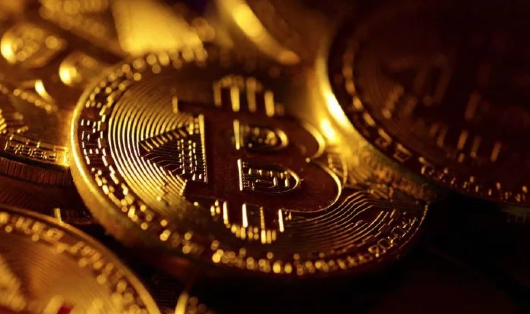 Bitcoin scorches past Ksh.8.3M as big buyers flock in