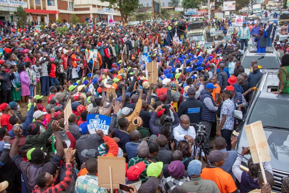 'We cannot boycott the elections,' Raila says as he cautions IEBC