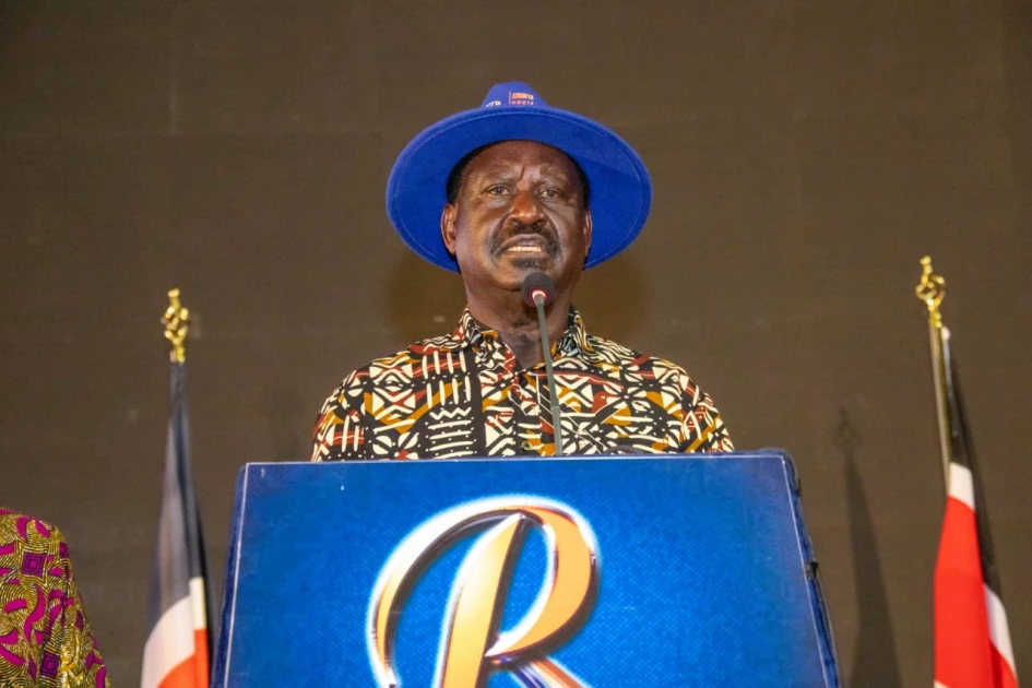 Stop looking for tax cheats elsewhere, they’re right in your government – Raila tells Ruto