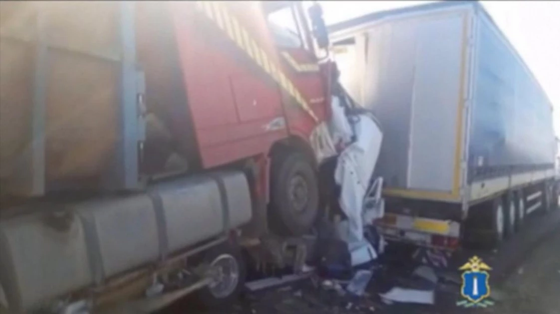 At Least 16 People Dead After Lorry Collides with Stationary Minibus in Russia