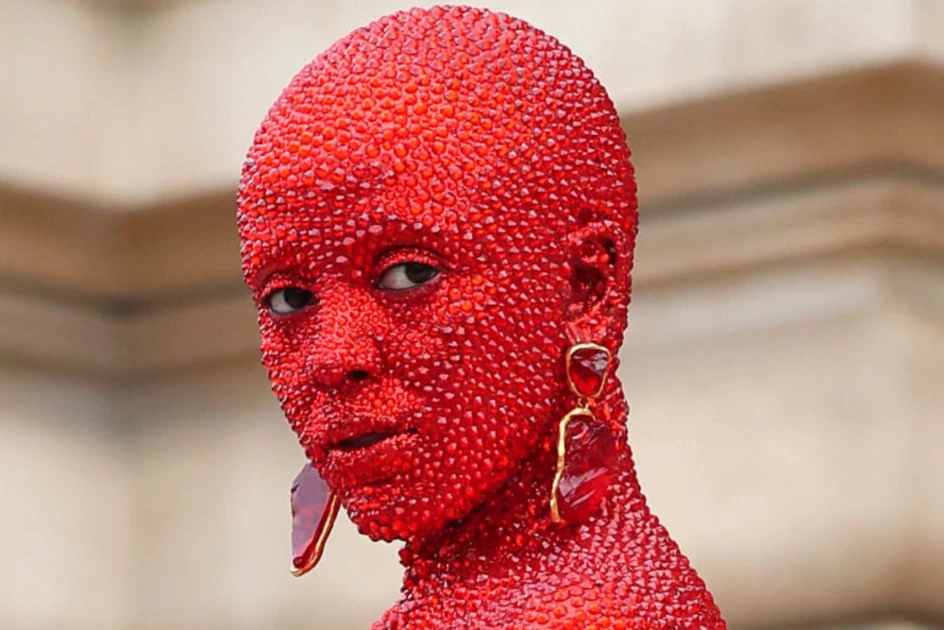 Doja Cat stuns fashion show covered in 30,000 crystals