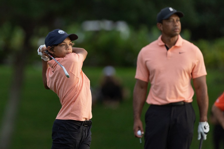 Tiger Woods and son Charlie shoot bogey-free 62 at PNC Championship