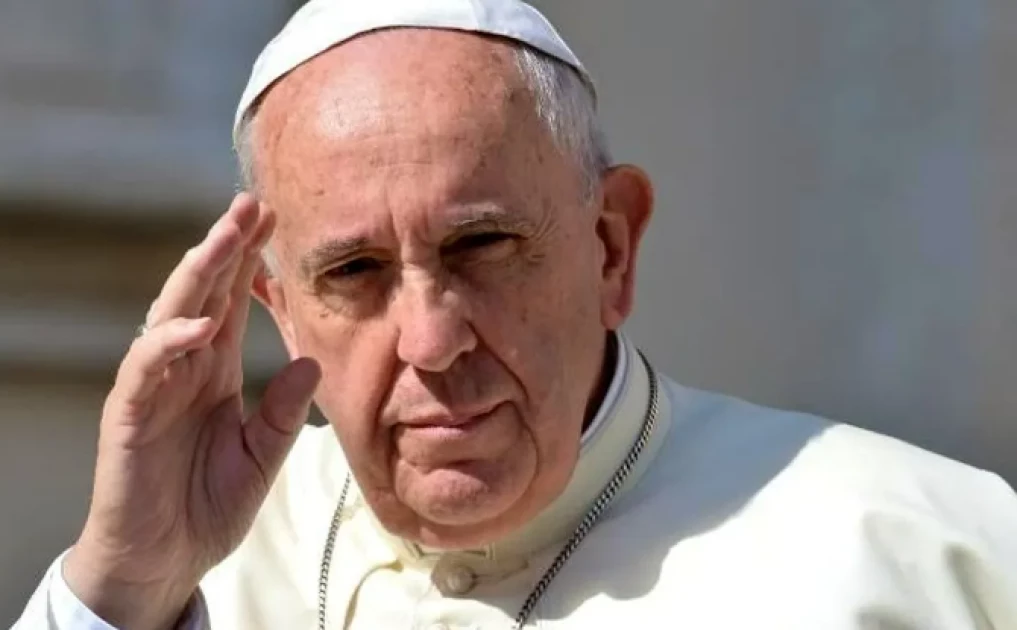 'Tired' Pope Francis has fever, clears his schedule