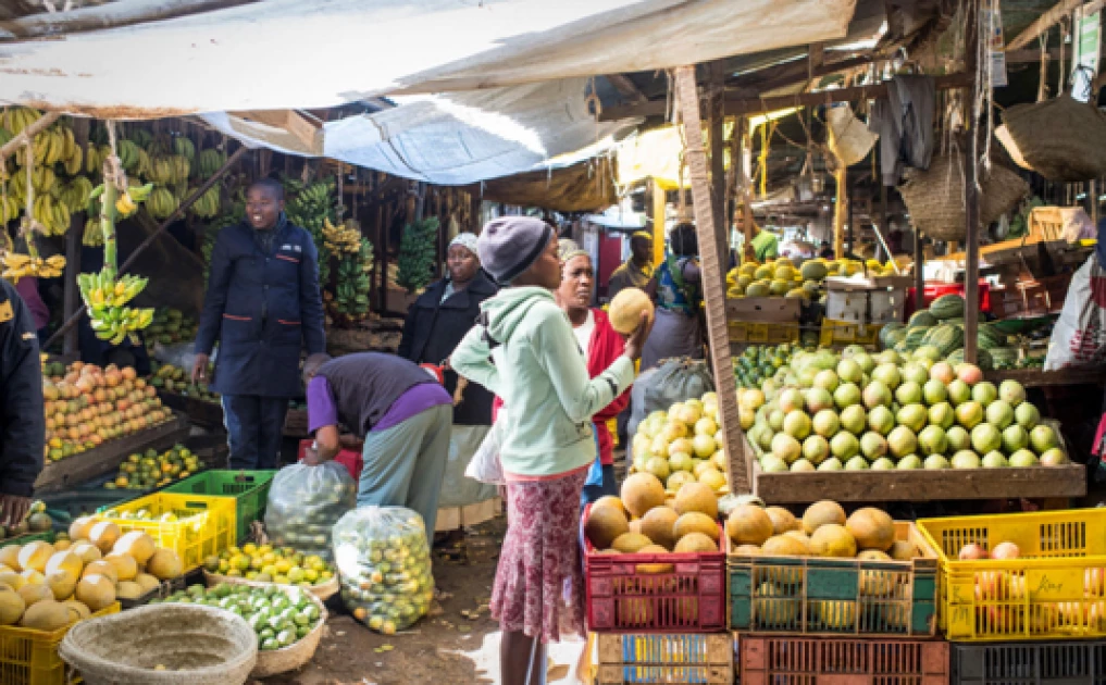 Kakamega: Vendors at new Kaburengu market raise safety concerns over lack of street lighting